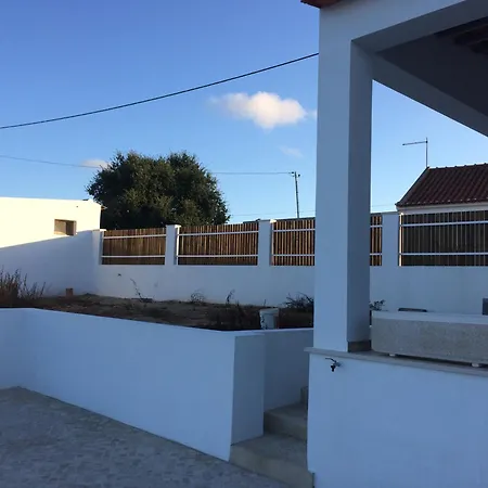 Holiday home Refugio Do Lagar